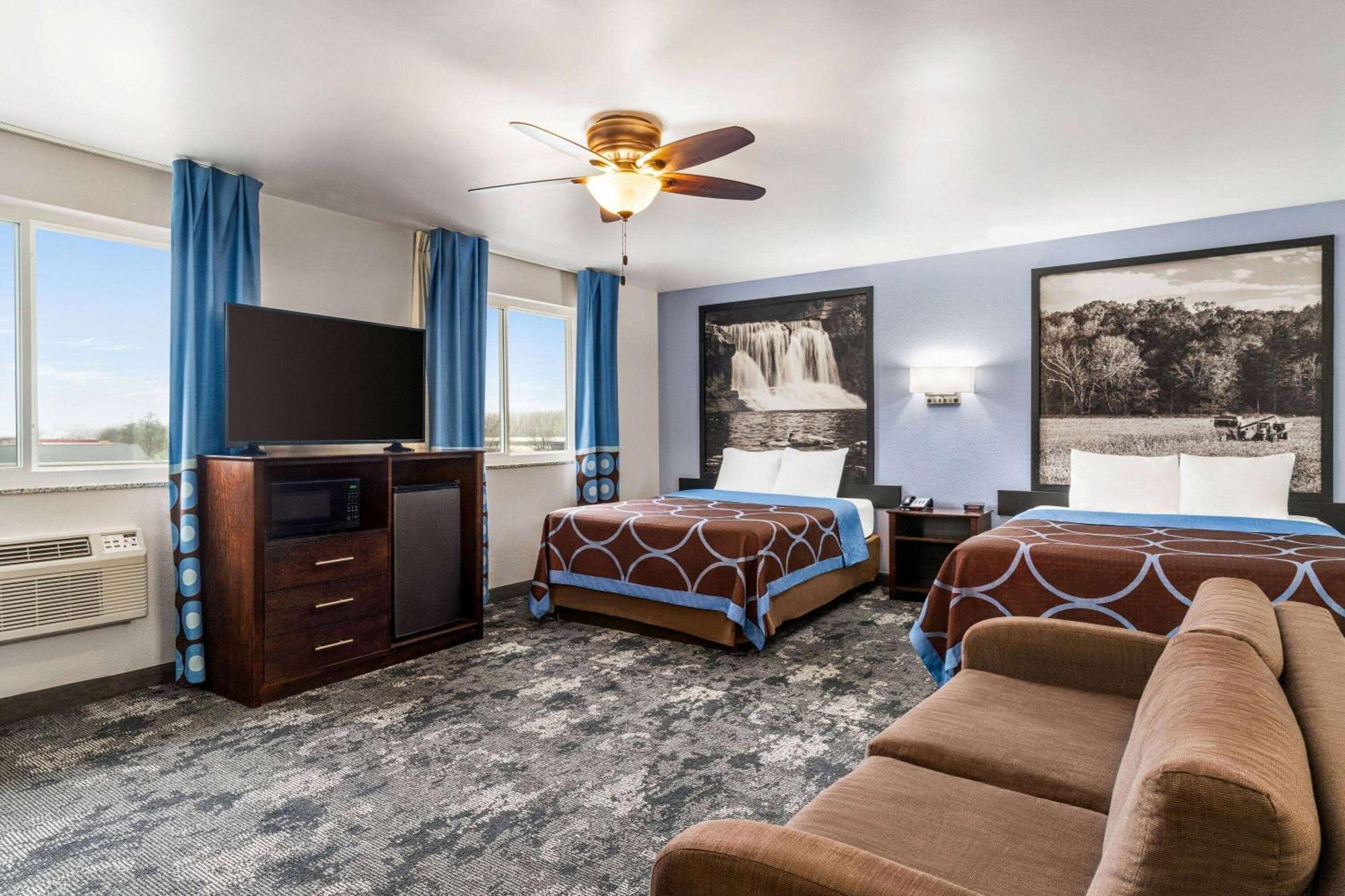 Super 8 By Wyndham Columbus Edinburgh Motel Екстериор снимка